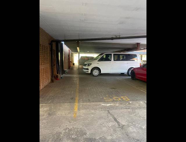 4 BEDROOM APARTMENT FOR SALE IN SUNNYSIDE